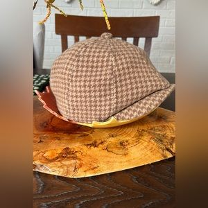 Ralph Lauren Houndstooth Lambswool Newsboy Cap
